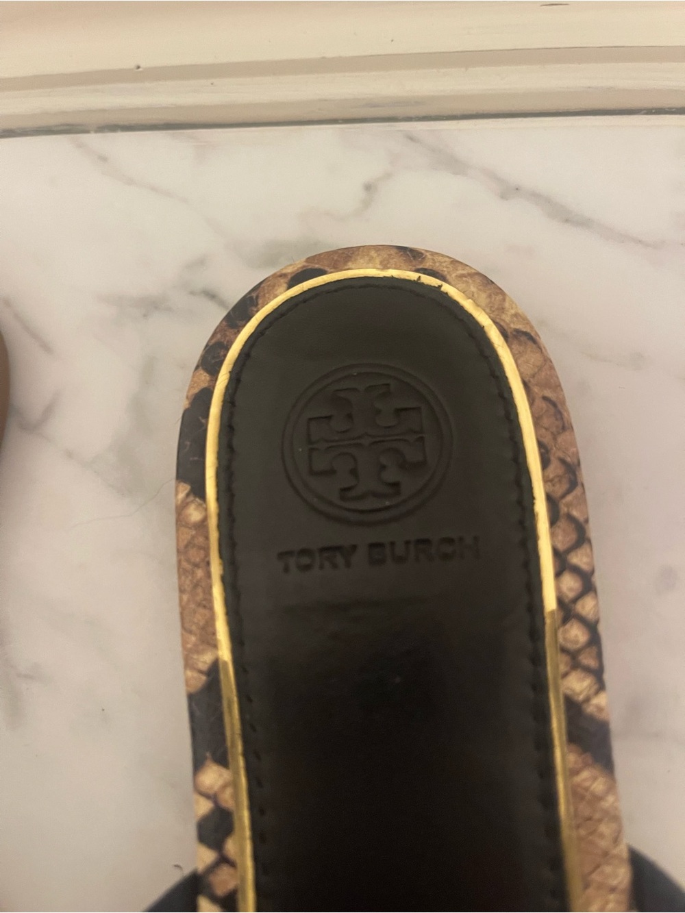 Tory Burch Black & Gold Snake-Print Logo Thong Sandals - Picture 14 of 16
